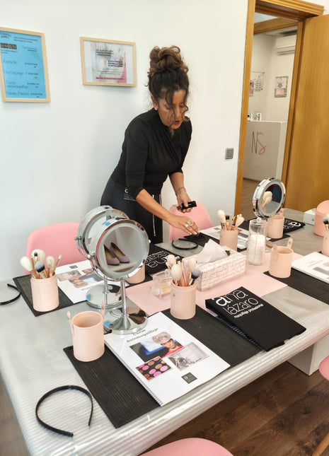 Curso de Automaquillaje en Guadalajara – Con Ana Lázaro, maquilladora profesional